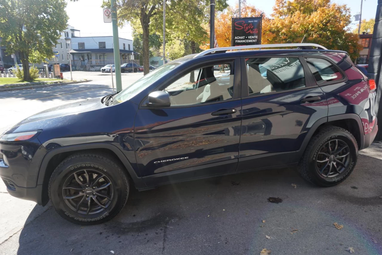 2015 Jeep Cherokee 4WD SPORT FULLY LOADED CAMERA Image principale