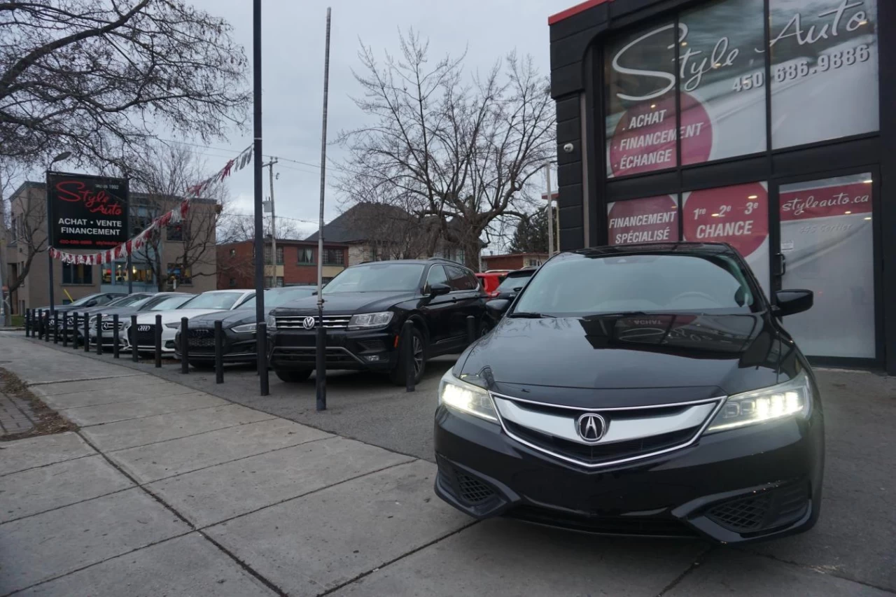 2017 Acura ILX Automatic with Technology Package fully loaded Main Image