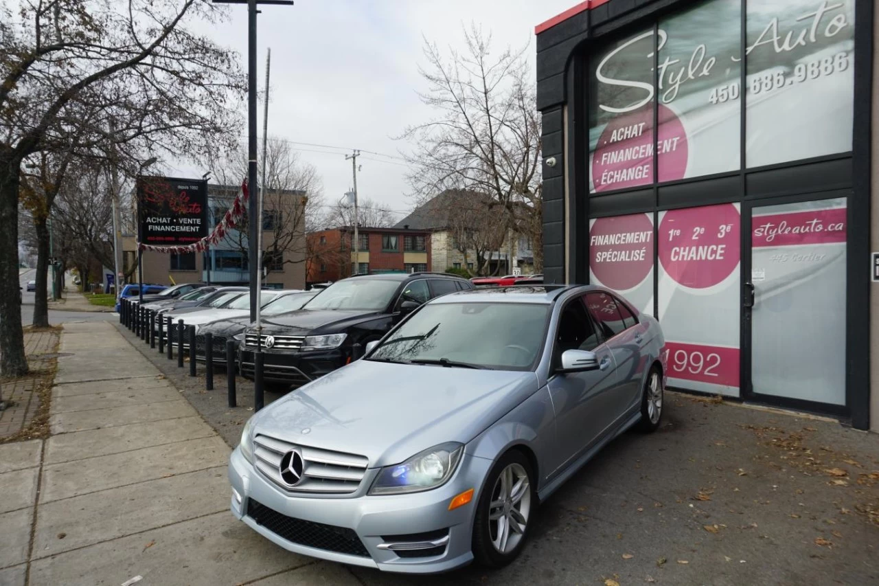 2013 Mercedes-Benz C300 C 300 4MATIC Leather Roof Image principale