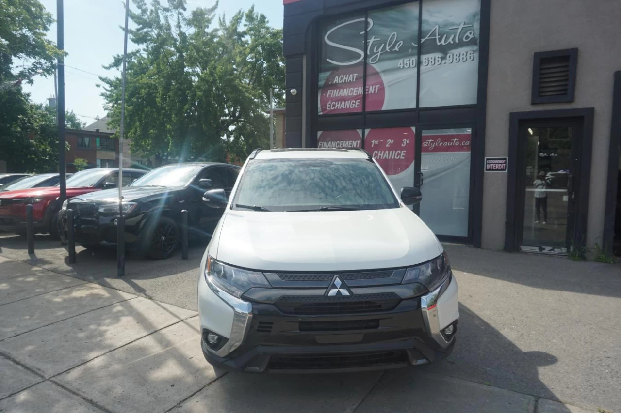 2020 Mitsubishi Outlander SEL S-AWC Fully Loaded 7 passengers Sun Roof Cam Main Image