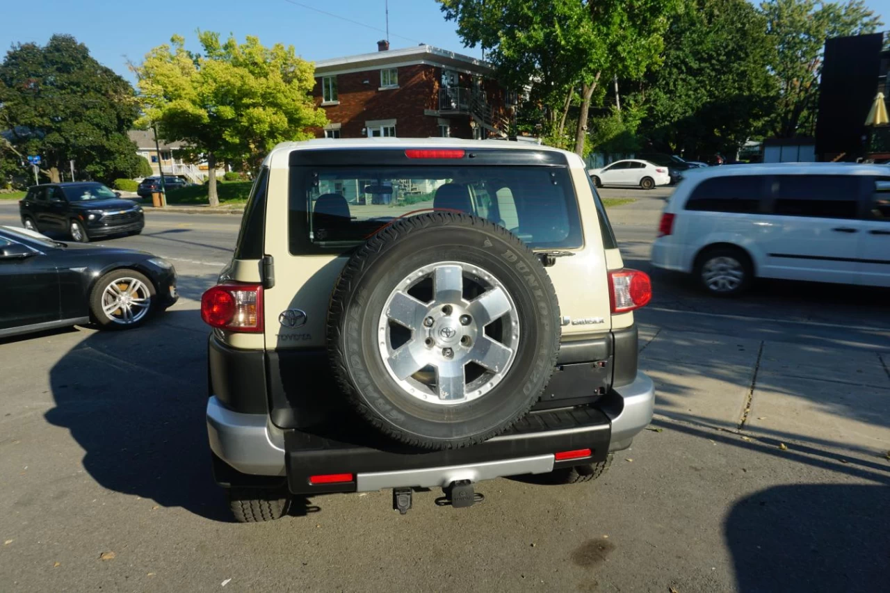 2010 Toyota FJ Cruiser 4WD 4.0 LitresTout ÉquipÉ Main Image