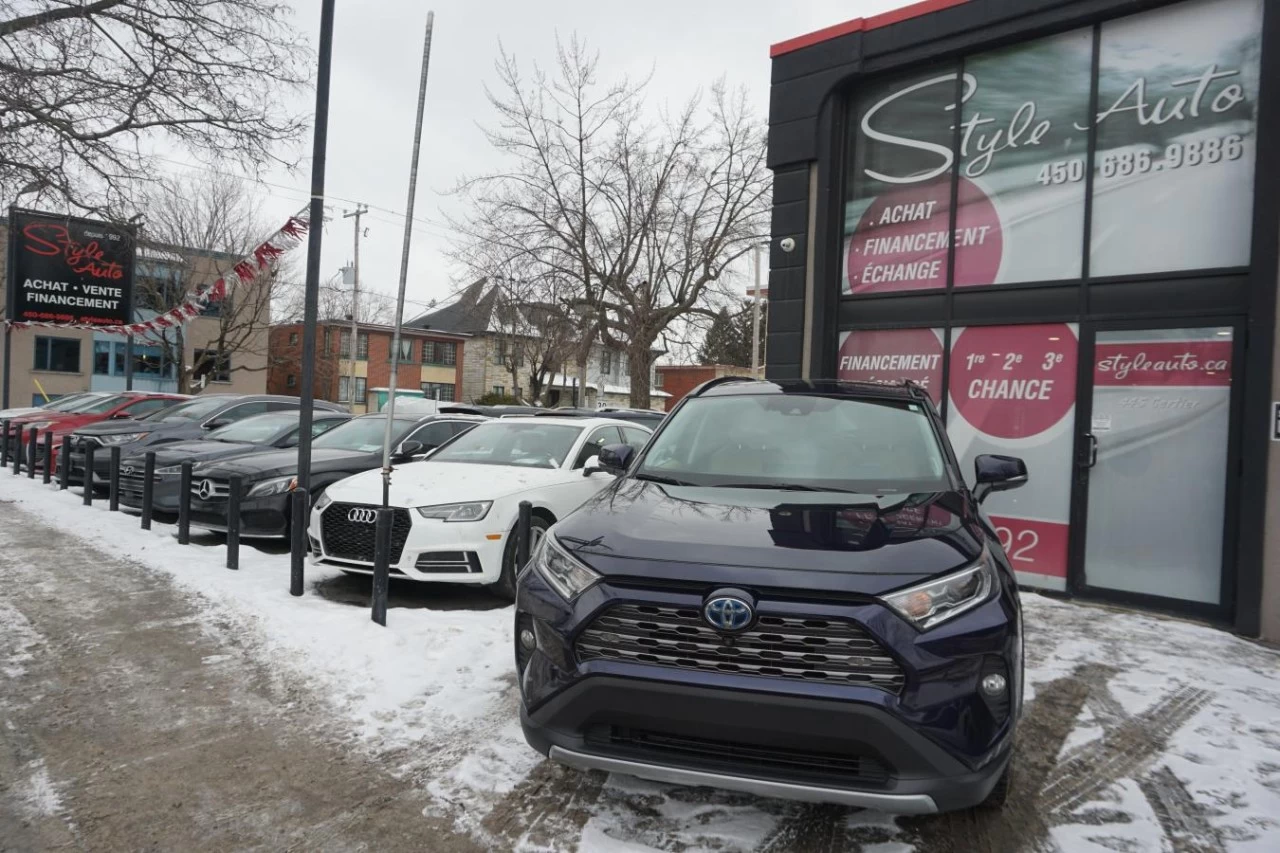 2019 Toyota RAV4 Hybrid Limited AWD Main Image