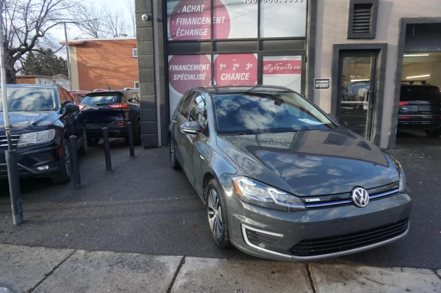 Volkswagen e-Golf Comfortline camera fully loaded 2020