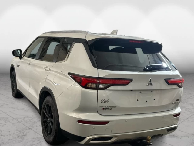 Mitsubishi Outlander PHEV LE S-AWC 2024