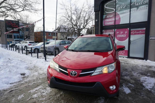 Toyota RAV4 FWD LE TOUT ÉQUIPÉ 2015