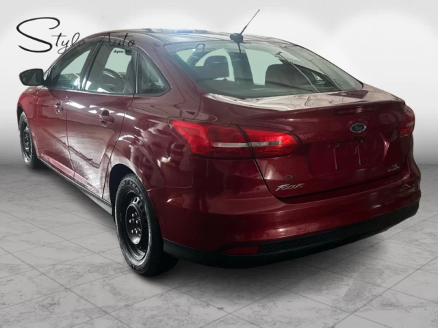 Ford Focus SE 2015