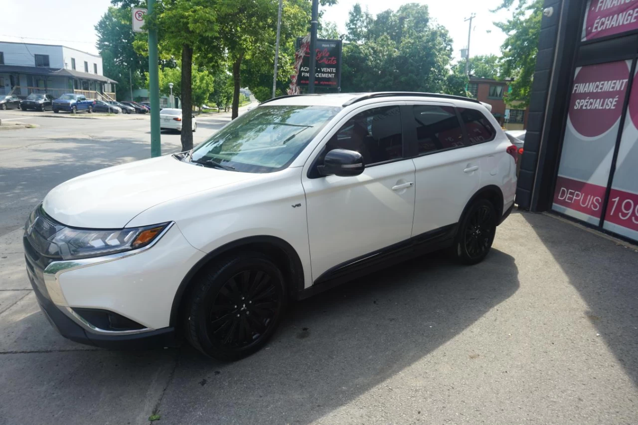 2020 Mitsubishi Outlander SEL S-AWC Fully Loaded 7 passengers Sun Roof Cam Main Image