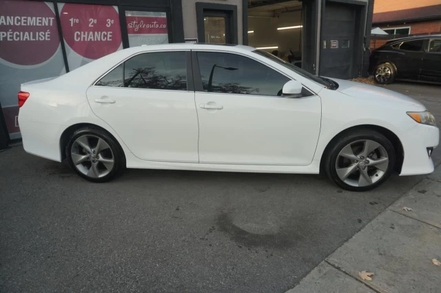 Toyota Camry V6 Auto SE Leather Roof Cam Nav 2012