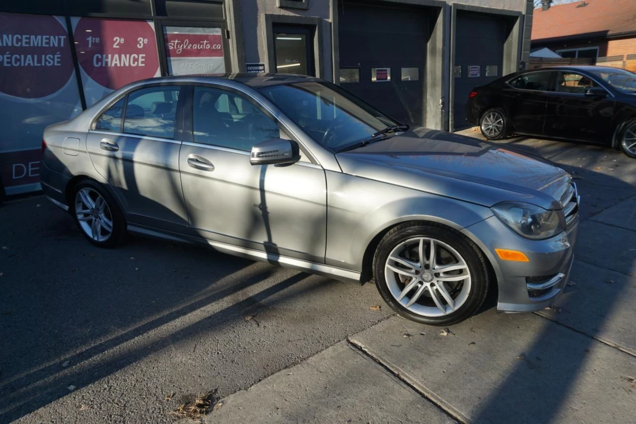 2014 Mercedes-Benz C-Class C 300 4matic Leather Sun Roof Camera Navigation Image principale