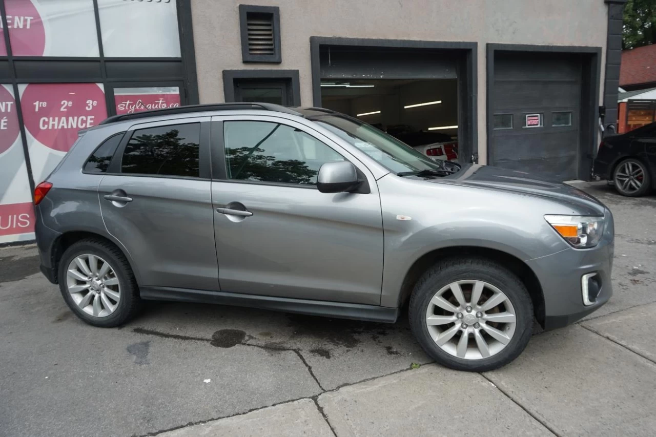 2015 Mitsubishi RVR AWD CVT SE CAMERA SUN ROOF PANO Image principale