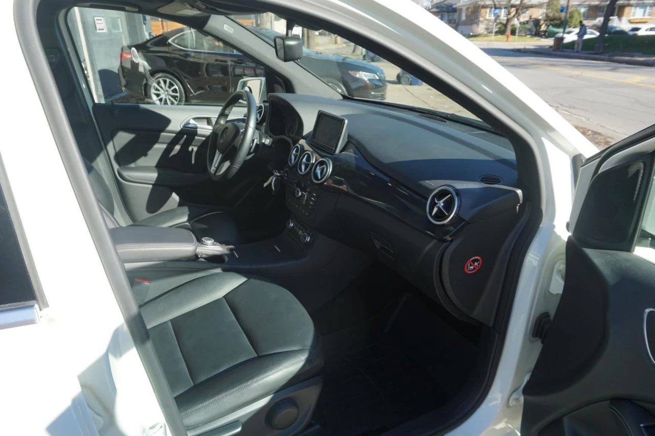 2013 Mercedes-Benz B-Class B 250 Sports Tourer HatchbackLeather Roof Nav Cam Image principale