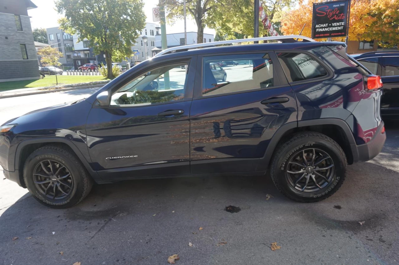 2015 Jeep Cherokee 4WD SPORT FULLY LOADED CAMERA Main Image