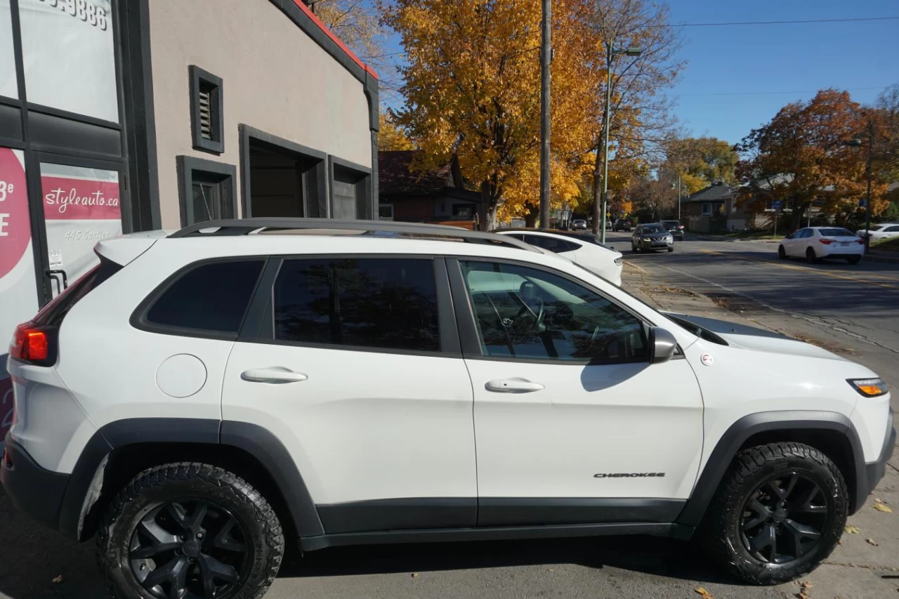 2016 Jeep Cherokee 4WD Trailhawk FULLY LOADED LEATHER CAMERA Image principale