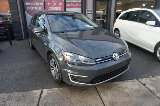 Volkswagen e-Golf Comfortline camera fully loaded 2020