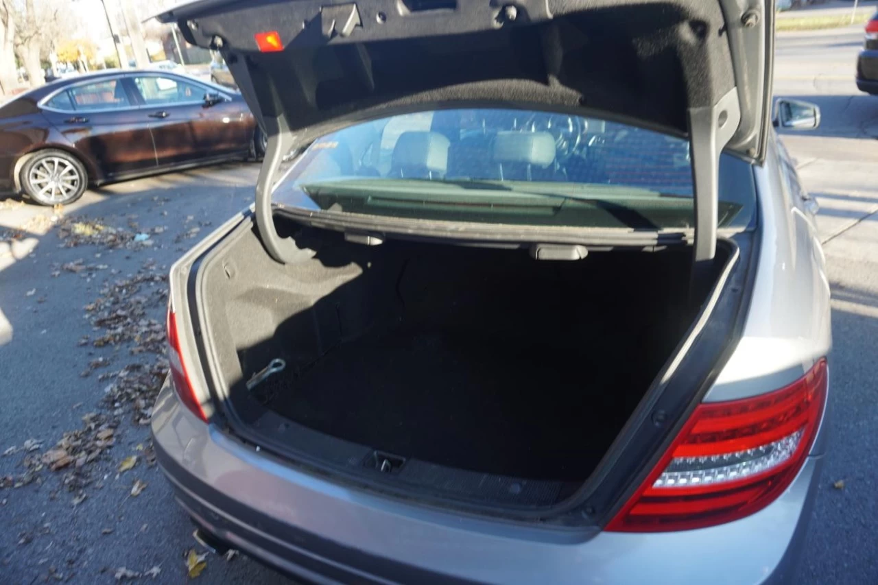 2014 Mercedes-Benz C-Class C 300 4matic Leather Sun Roof Camera Navigation Image principale