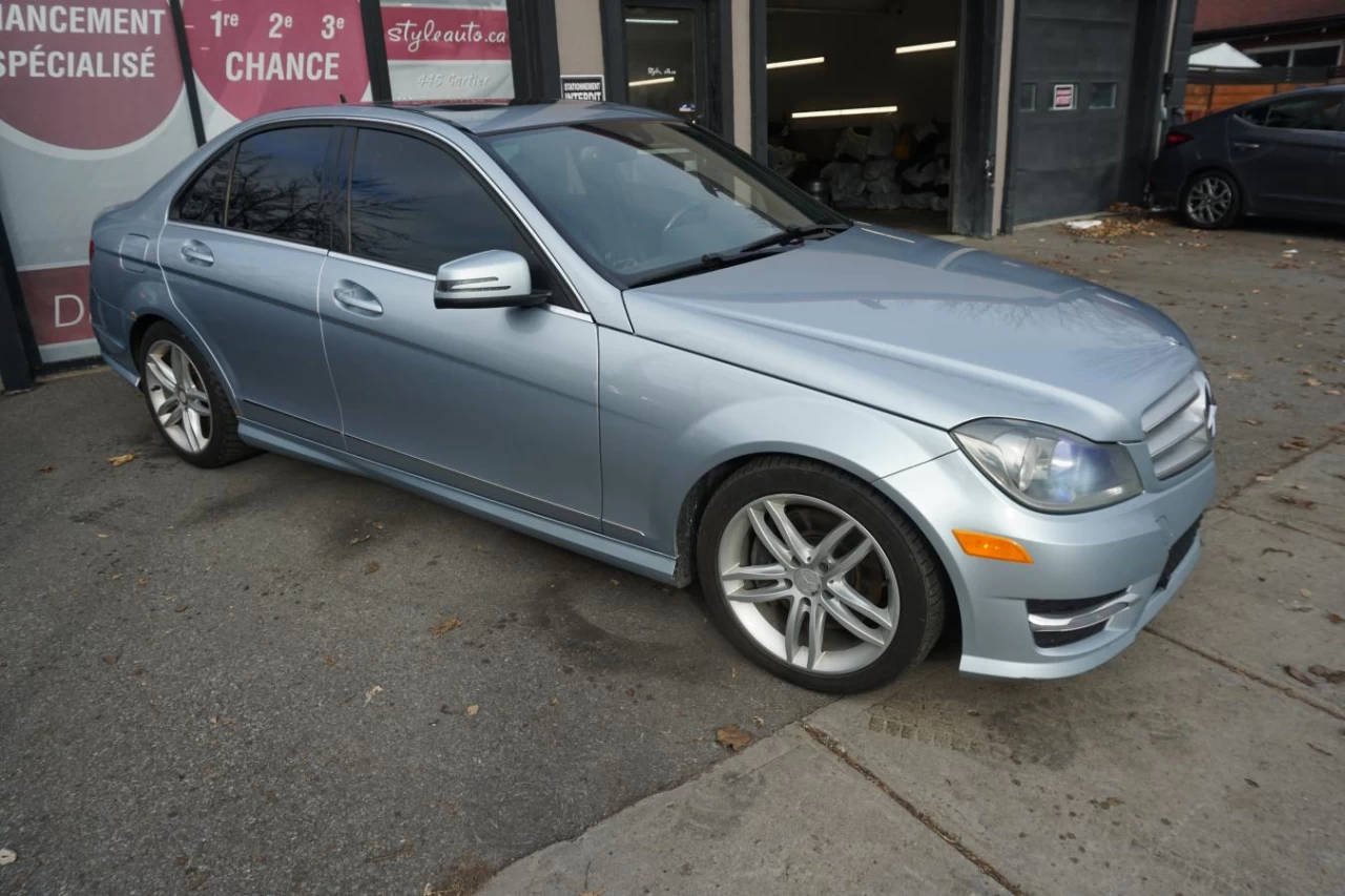 2013 Mercedes-Benz C300 C 300 4MATIC Leather Roof Image principale