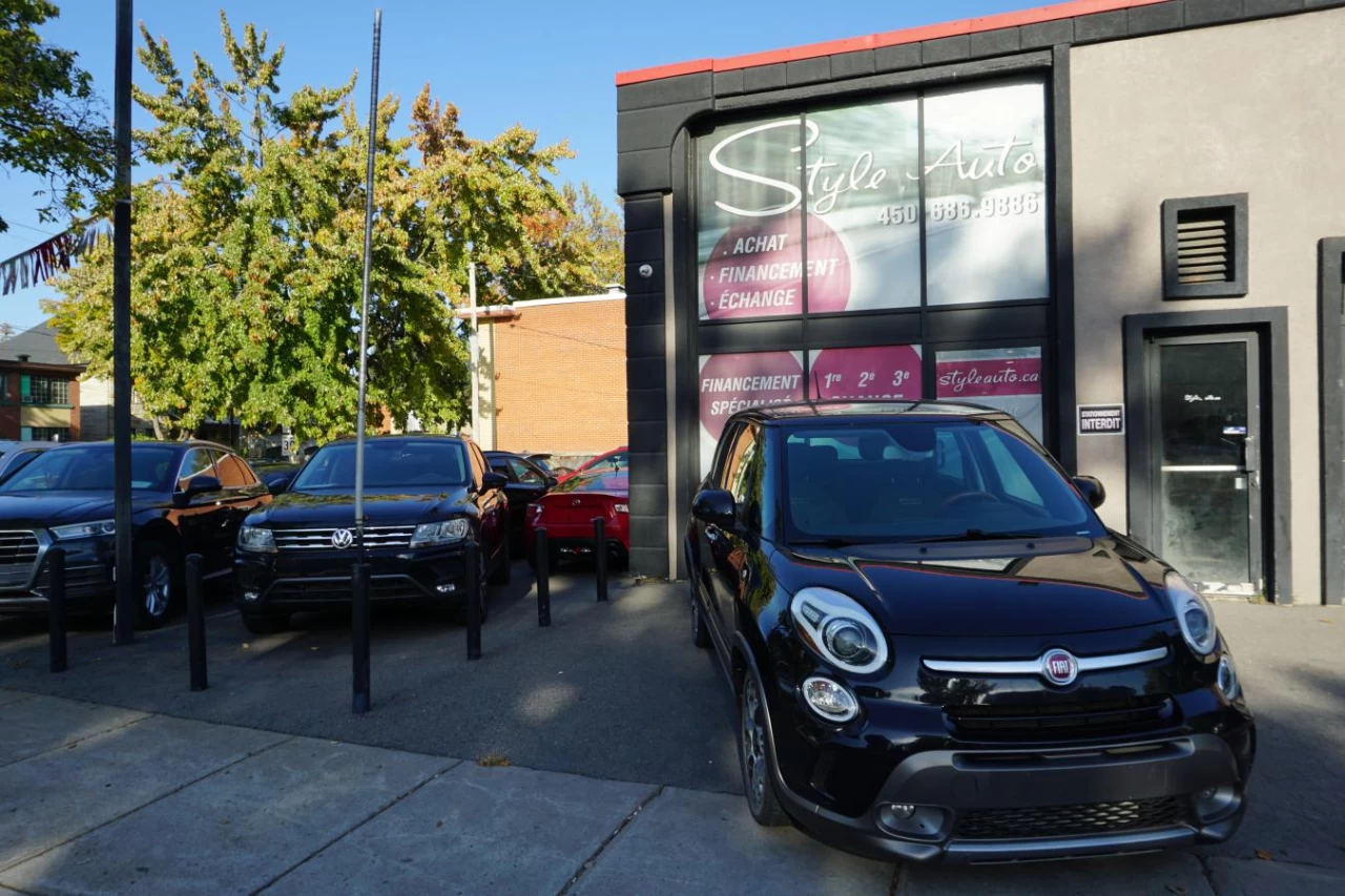 2014 Fiat 500L Trekking hatchback Aut fully loaded roof pano Main Image