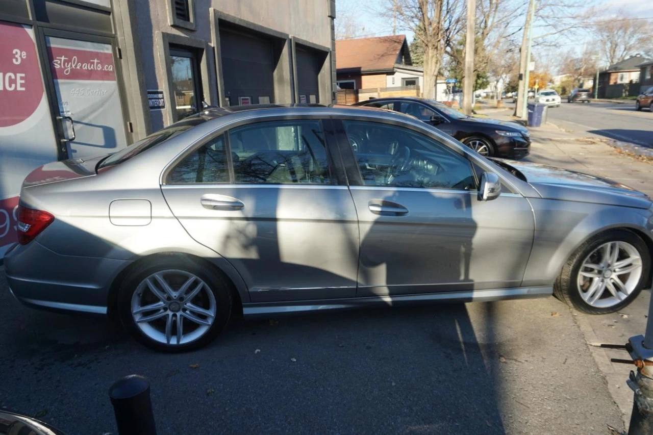 2014 Mercedes-Benz C-Class C 300 4matic Leather Sun Roof Camera Navigation Image principale