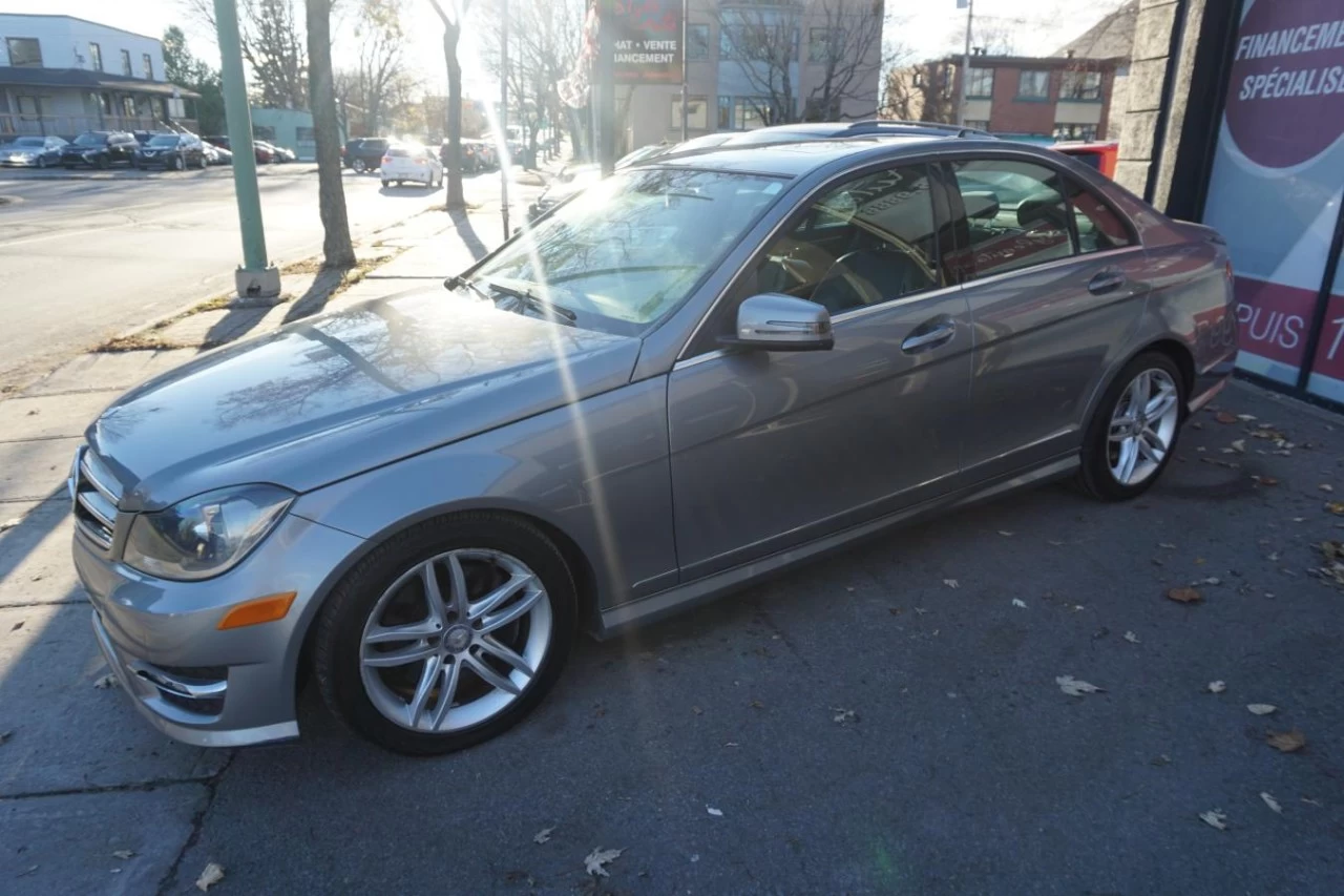 2014 Mercedes-Benz C-Class C 300 4matic Leather Sun Roof Camera Navigation Image principale