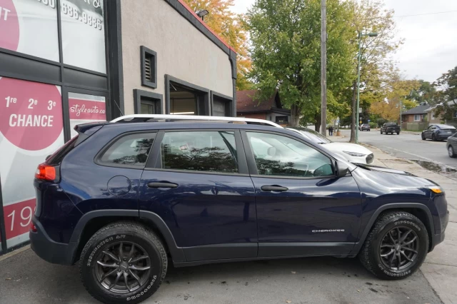 Jeep Cherokee 4WD SPORT FULLY LOADED CAMERA 2015