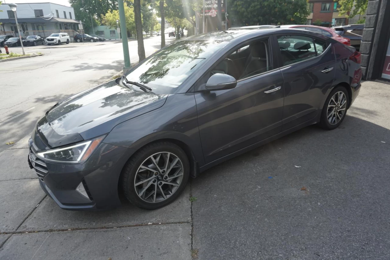 2020 Hyundai Elantra Ultimate IVT Leather Roof Cam Nav Image principale