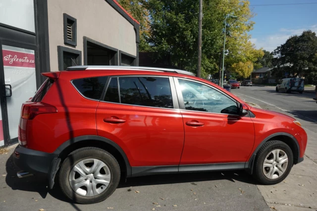 Toyota RAV4 FWD LE TOUT ÉQUIPÉ 2015