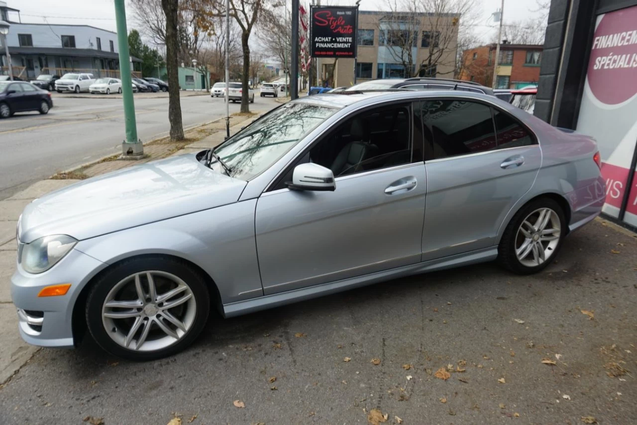 2013 Mercedes-Benz C300 C 300 4MATIC Leather Roof Image principale