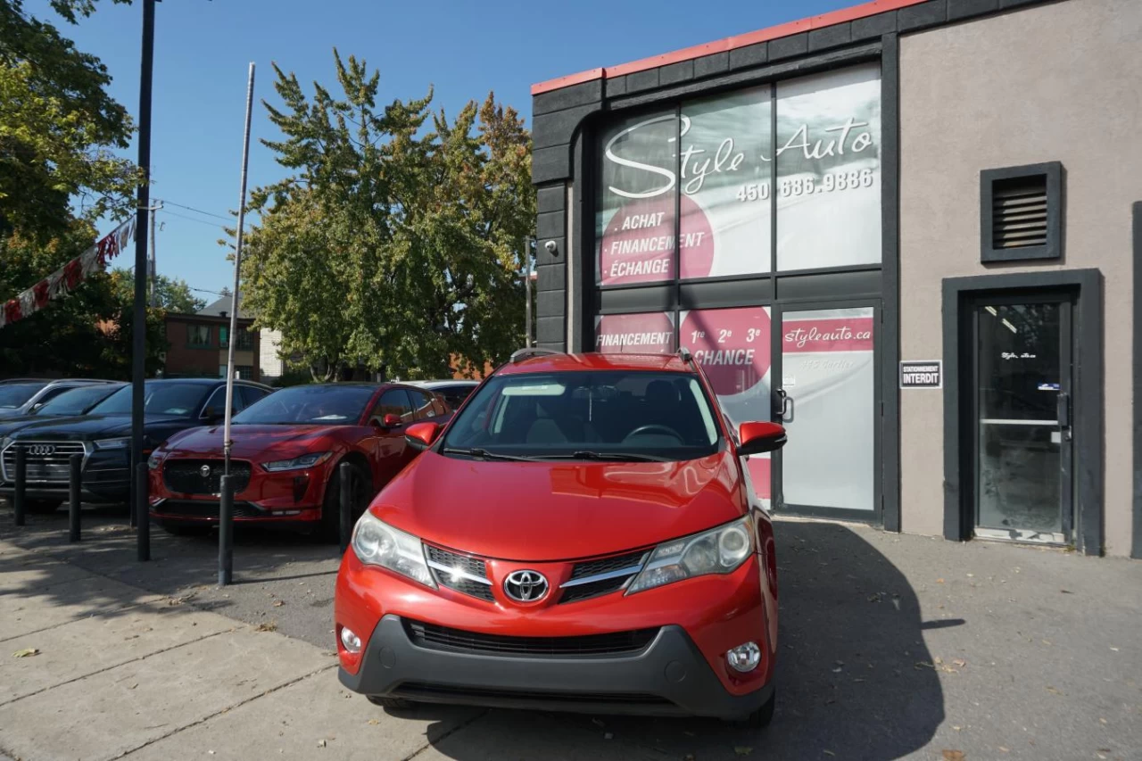 2015 Toyota RAV4 FWD LE TOUT ÉQUIPÉ Main Image