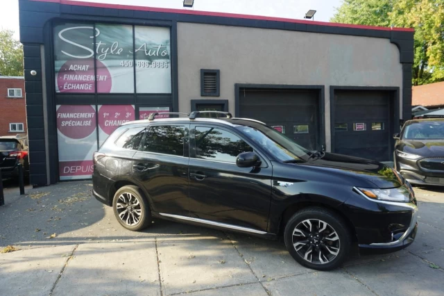 Mitsubishi Outlander PHEV SE S-AWC HYBRID LEATHER SUN ROOF CAMERA 2018