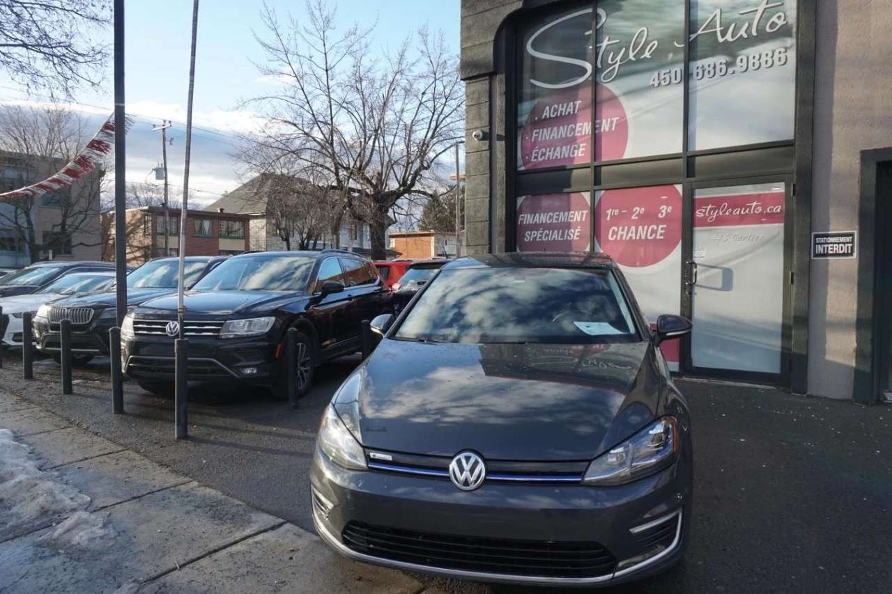 2020 Volkswagen e-Golf Comfortline camera fully loaded Main Image