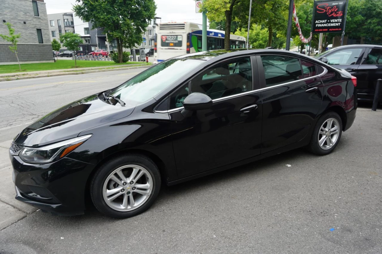 2018 Chevrolet Cruze LT 1.4 Liters (Automatic) Fully Loaded Image principale