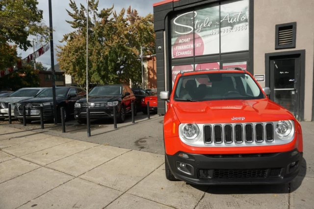 Jeep Renegade 4WD LIMITED FULLY LOADED ROOF CAM NAV 2017