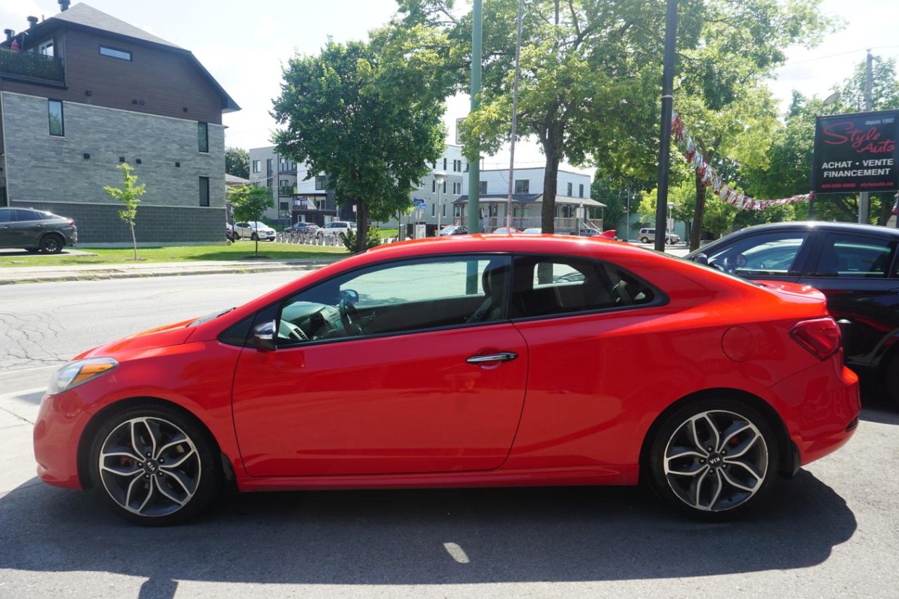 2016 Kia Forte Koup Cpe Automatique SX Fully loaded Camera Main Image