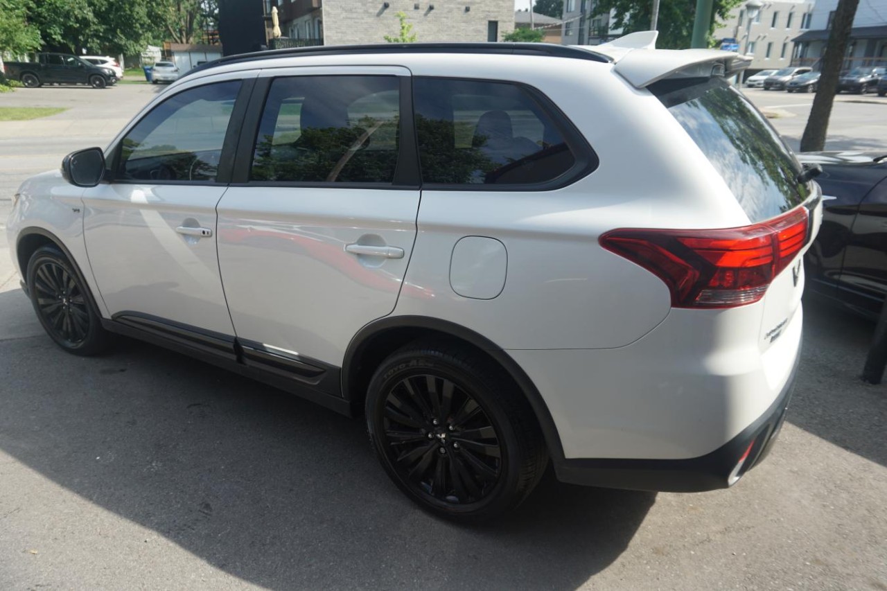 2020 Mitsubishi Outlander SEL S-AWC Fully Loaded 7 passengers Sun Roof Cam Main Image