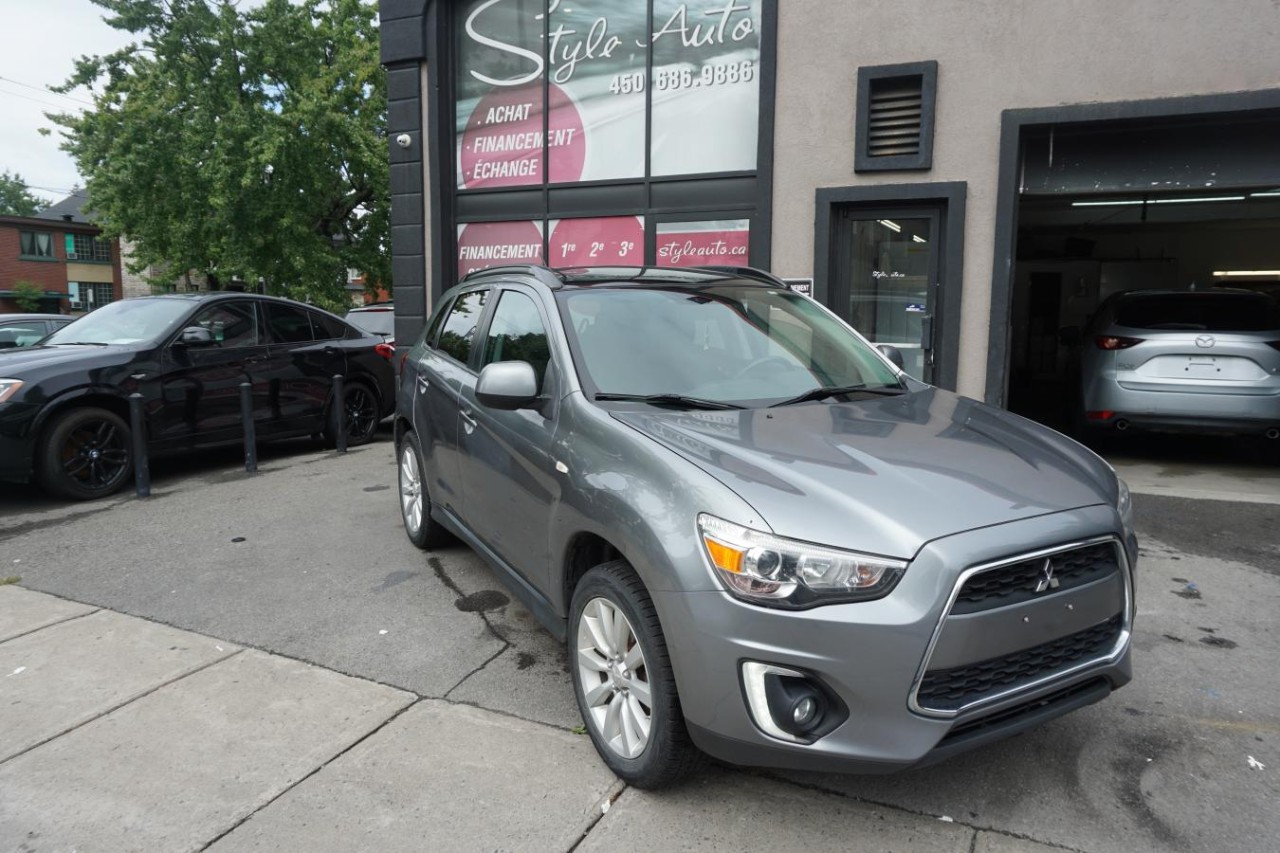 2015 Mitsubishi RVR AWD CVT SE CAMERA SUN ROOF PANO Main Image