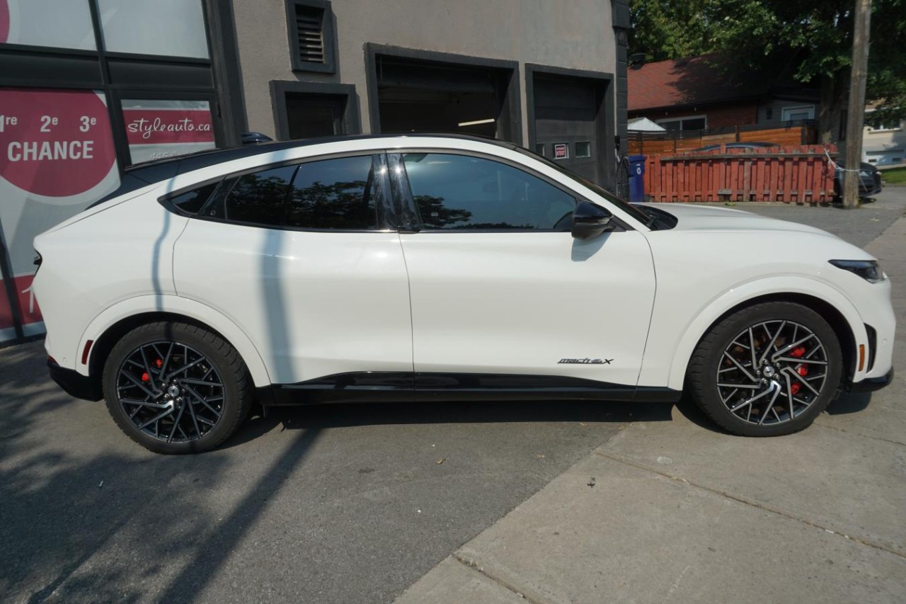 2021 Ford Mustang Mach-E GT Performance Edition AWD Leather roof Cam Nav Image principale