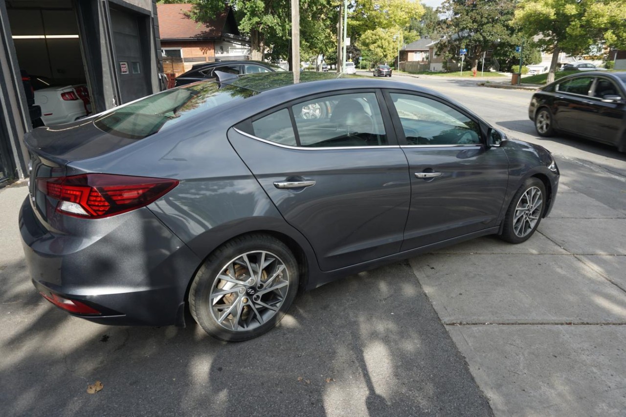 2020 Hyundai Elantra Ultimate IVT Leather Roof Cam Nav Image principale