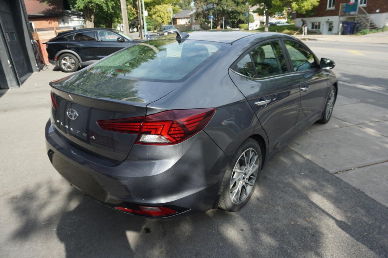 2020 Hyundai Elantra Ultimate IVT Leather Roof Cam Nav Image principale