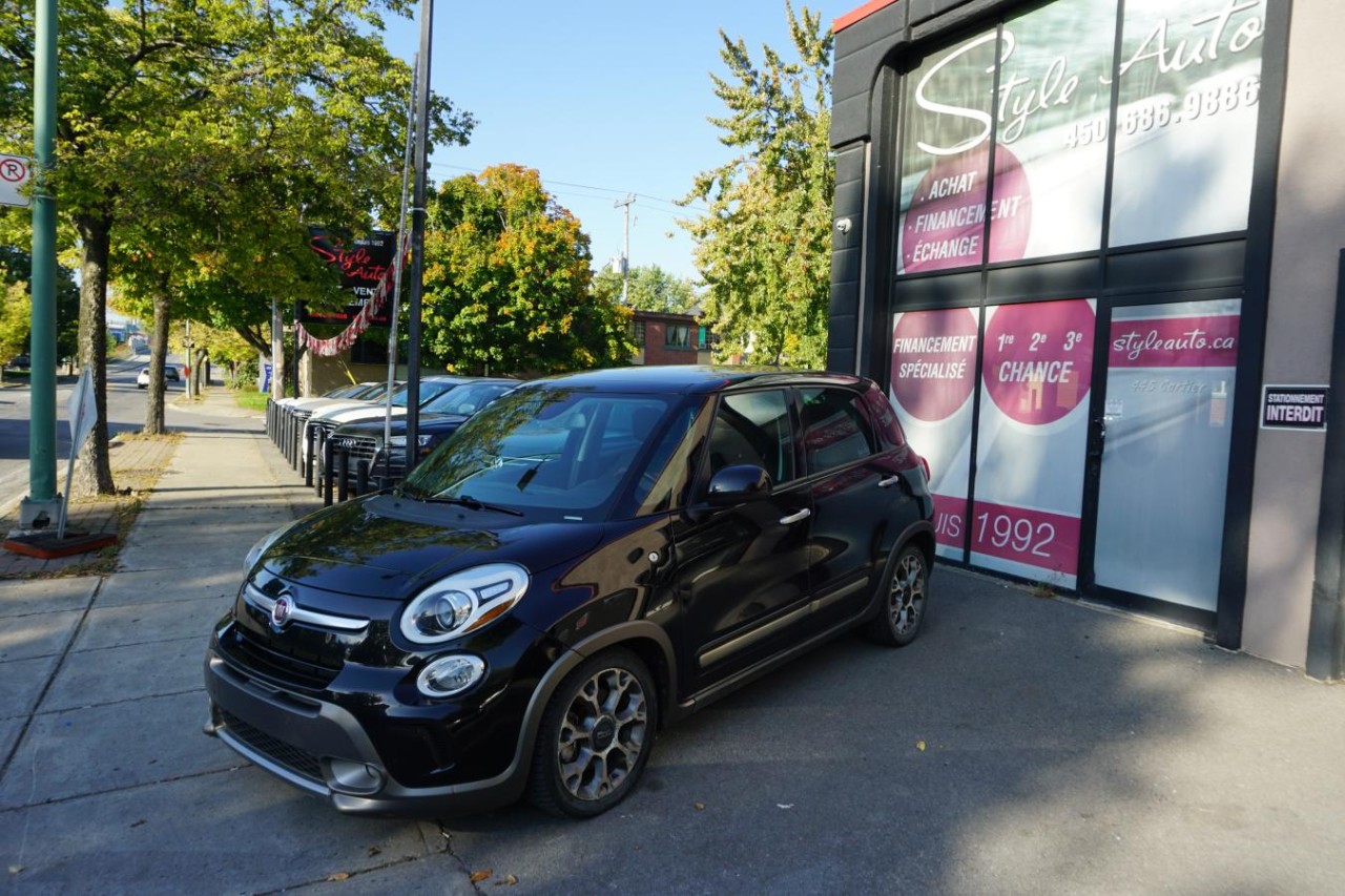 2014 Fiat 500L Trekking hatchback Aut fully loaded roof pano Image principale