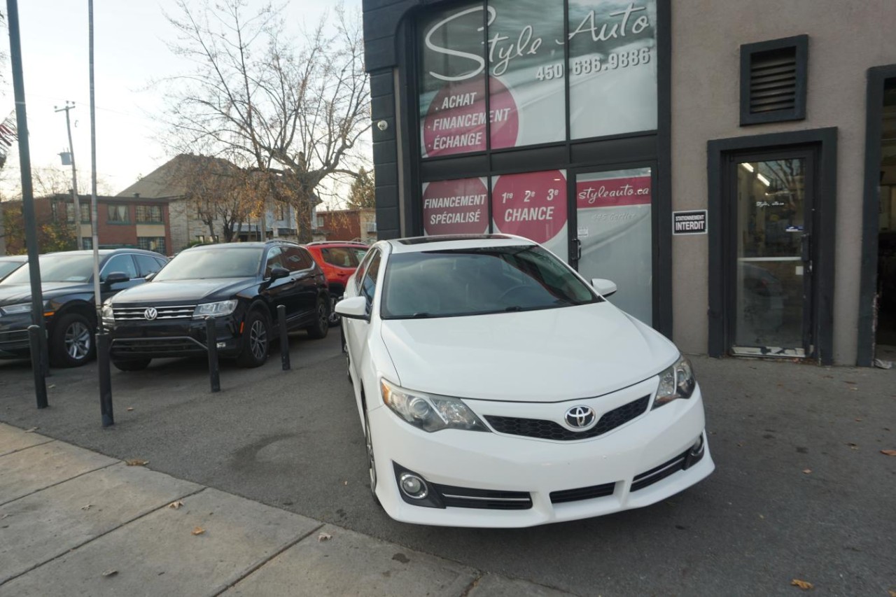 2012 Toyota Camry V6 Auto SE Leather Roof Cam Nav Image principale