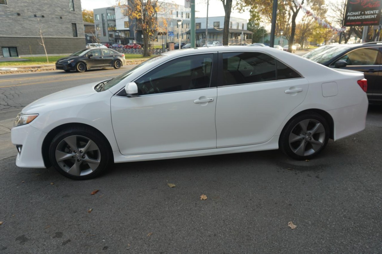 2012 Toyota Camry V6 Auto SE Leather Roof Cam Nav Image principale