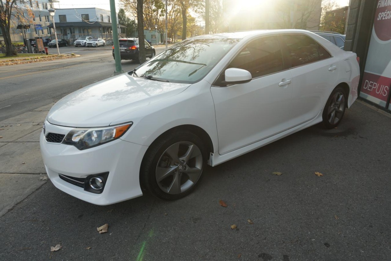 2012 Toyota Camry V6 Auto SE Leather Roof Cam Nav Image principale