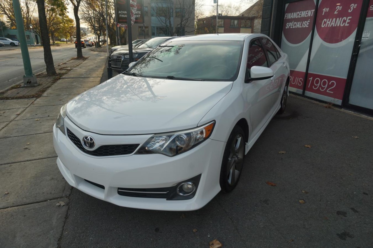 2012 Toyota Camry V6 Auto SE Leather Roof Cam Nav Image principale