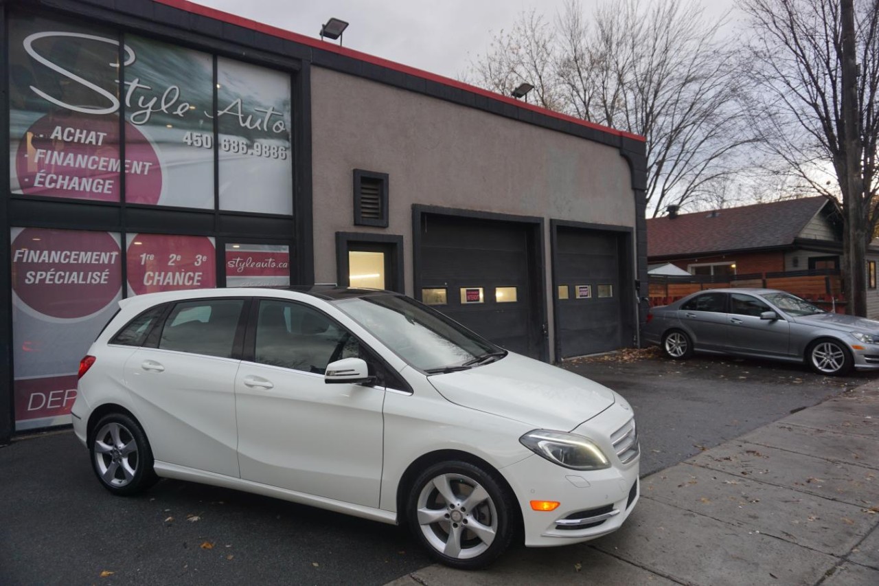 2013 Mercedes-Benz B-Class B 250 Sports Tourer HatchbackLeather Roof Nav Cam Image principale