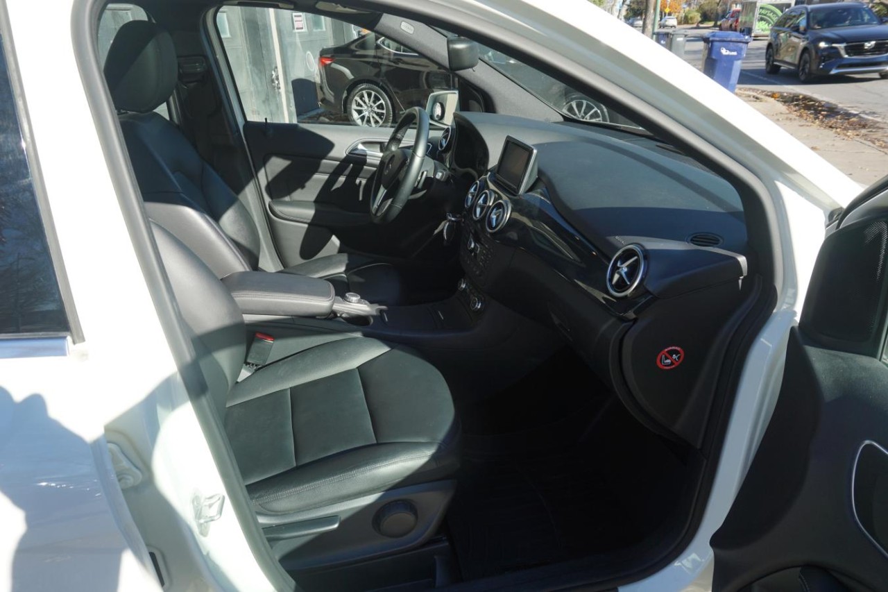 2013 Mercedes-Benz B-Class B 250 Sports Tourer HatchbackLeather Roof Nav Cam Image principale