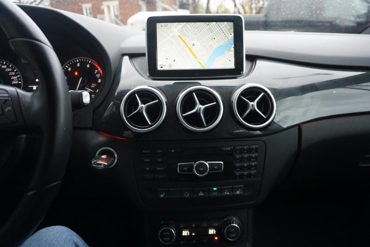 2013 Mercedes-Benz B-Class B 250 Sports Tourer HatchbackLeather Roof Nav Cam Image principale