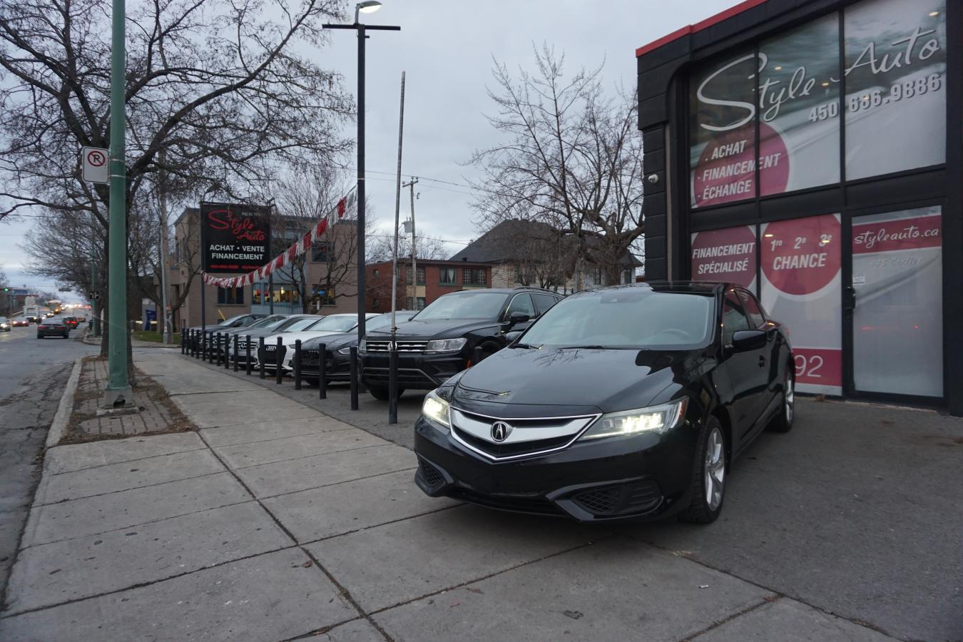 2017 Acura ILX Automatic with Technology Package fully loaded Main Image