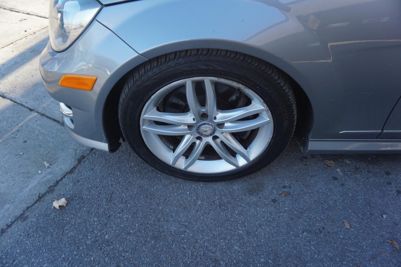 2014 Mercedes-Benz C-Class C 300 4matic Leather Sun Roof Camera Navigation Image principale