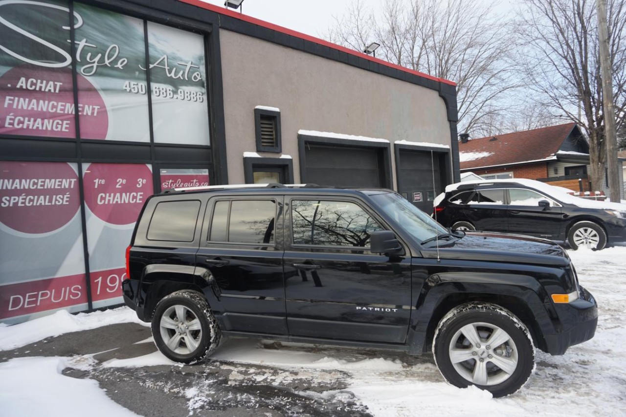 2016 Jeep Patriot 4WD High ALTITUDE LEATHER ROOF Image principale