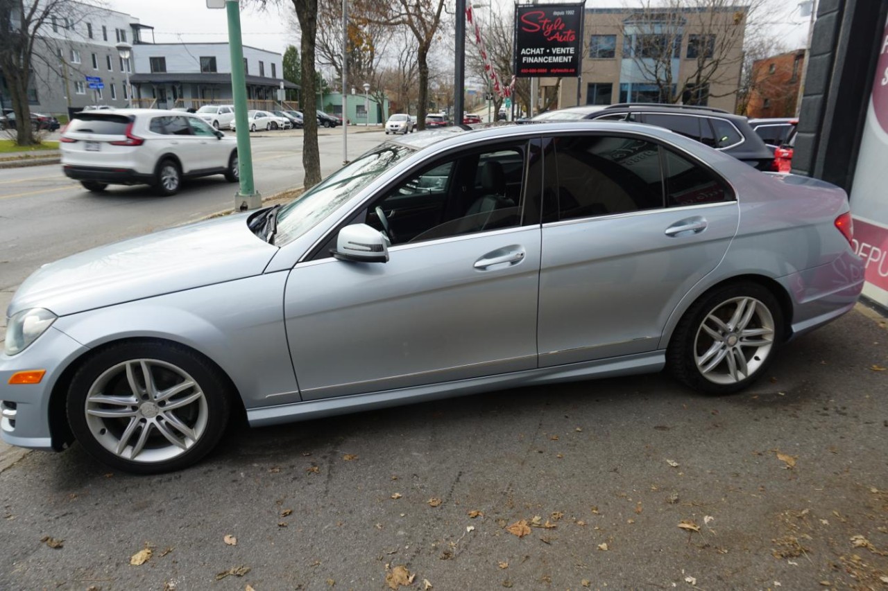 2013 Mercedes-Benz C300 C 300 4MATIC Leather Roof Image principale